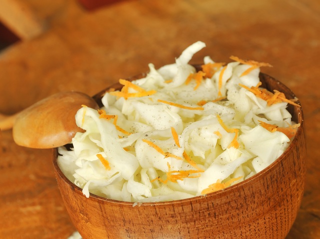 cabbage and carrot salad