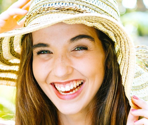 顔のたるみを撃退できる「綿棒ツボ押し 筋膜リリース」って?