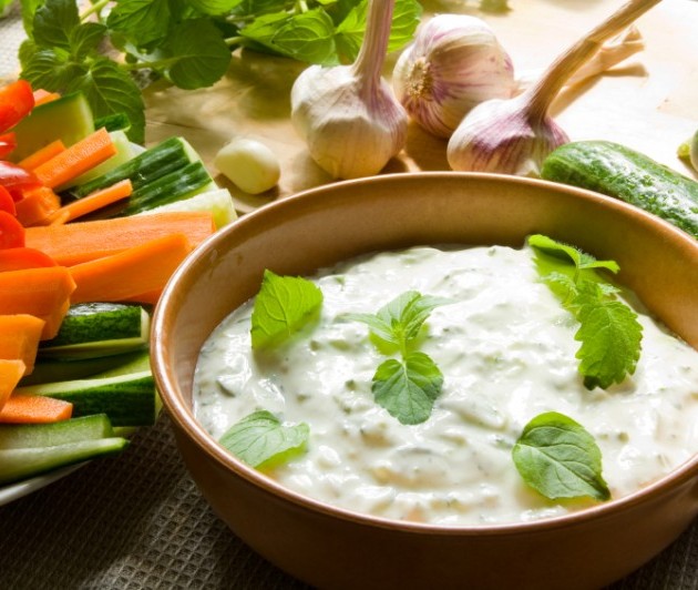 野菜がおいしく食べられる「ヨーグルトマスタードディップ」って?