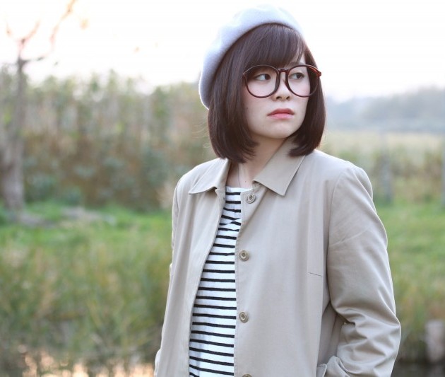 「トレンチコート×ボーダーT」をとびきりオシャレに見せるには