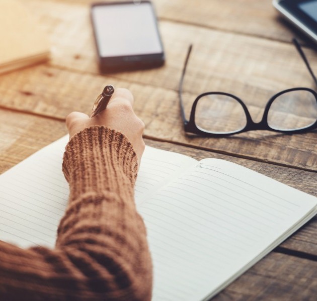 「もっとキレイの知識を深めたい!」転職にも役立つ美容資格3選