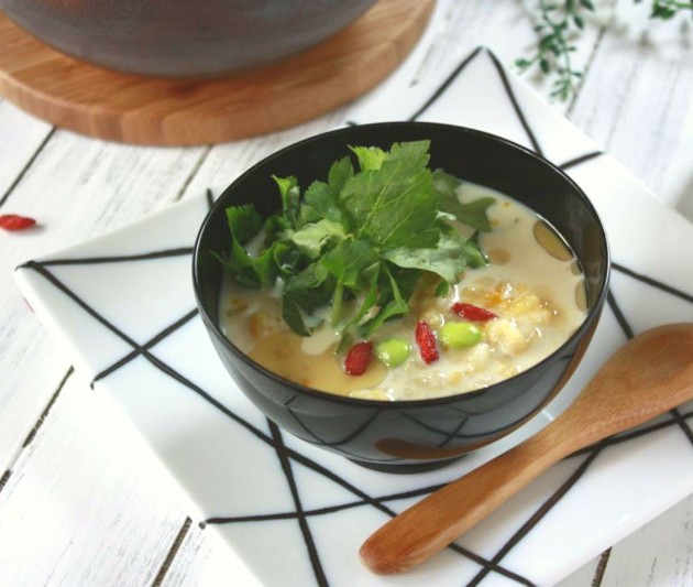 炊飯器に入れるだけ!冷え性&美肌にも◎【もち麦豆乳粥】レシピ
