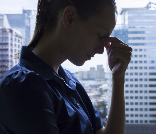 【もう疲れた】あした会社に行きたくない…!急に不安になるときの対処法