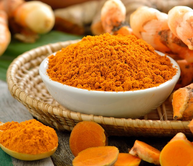 科学が証明！アンチエイジング＆美髪に効果絶大な古代インドのスパイス【ウコン】