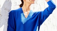 どのカラーにする?大人心をくすぐる「キレイ色ニット」で春気分を先取り!