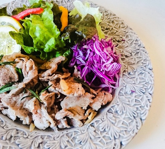 いつの間にかできちゃった!豚肉を使った【2stepレシピ】とは?