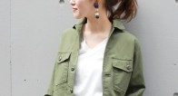 鉄板の定番色「カーキ」♡ミリタリーアイテムで大人っぽく取り入れるには?