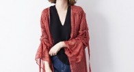 上品で色っぽい!今季らしい大人の「透け服」の取り入れ方は?