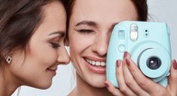 撮り直しできない…けどハマる!カメラ女子に大人気のインスタントカメラ3選 撮り直しできない…けどハマる!カメラ女子に大人気のインスタントカメラ3選