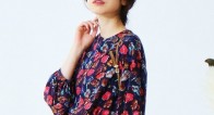 秋は華やかに女らしく♡大人を美しく魅せる「ヴィンテージ風花柄アイテム」の選び方