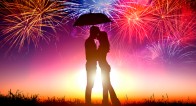 本命彼女に昇格のチャンス♡花火デートをすると気になる彼と急接近できるワケ 本命彼女に昇格のチャンス♡花火デートをすると気になる彼と急接近できるワケ