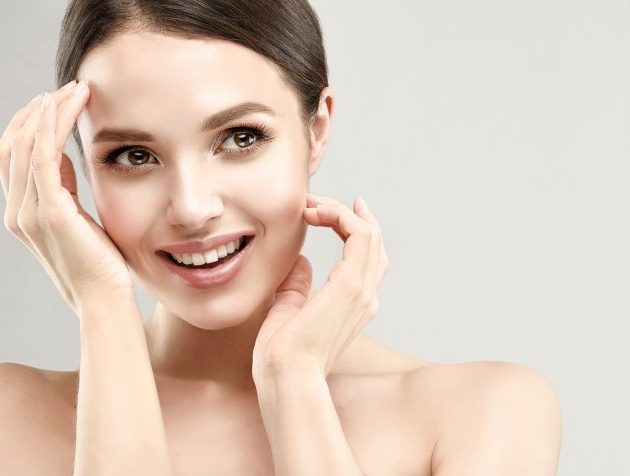 美人をつくるのはちょっとした意識!左右対称に導く「顔の歪み解消法」