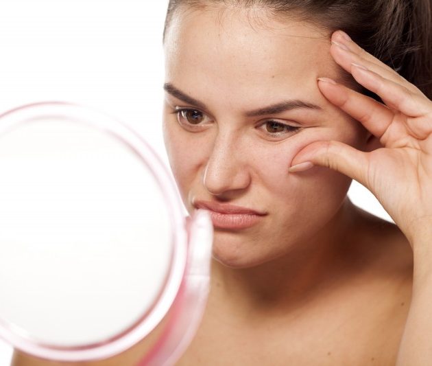 保湿で毛穴を改善!なめらか美肌をつくるタイプ別ケアアイテムとは