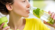 水を飲むだけ!?毎日続けられるエイジングケアの方法って?