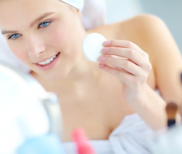 【1500円以下】プチプラニキビ化粧水で大人ニキビも撃退!【3選】