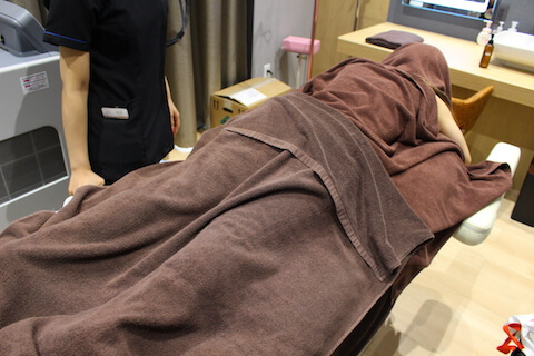 レジーナ うつ伏せ