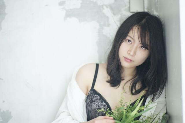 離れ乳 ナイトブラ 原因