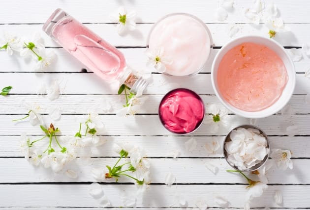 春のトキメキを先取り!桜の香りに包まれる新作スキンケア・ボディケア6選